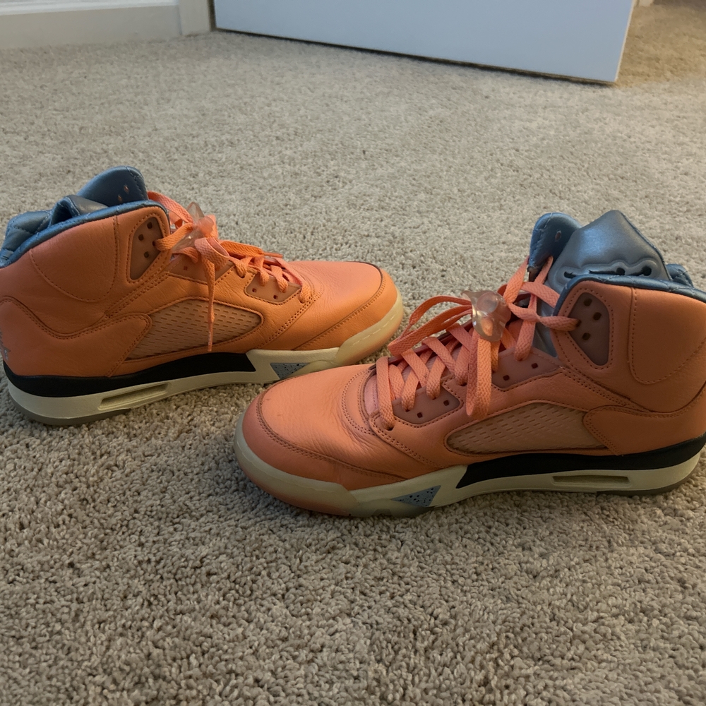 Jordan Sneakers in Orange and Blue